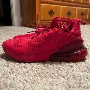 Nike Air Max 270 University Red Athletic Shoes Mens 8.5 Low Lace Up Sneaker;used